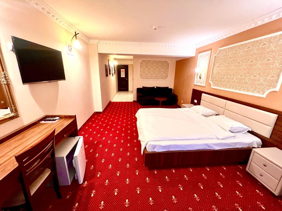 Complex Azar Hotel Galaţi Exterior foto